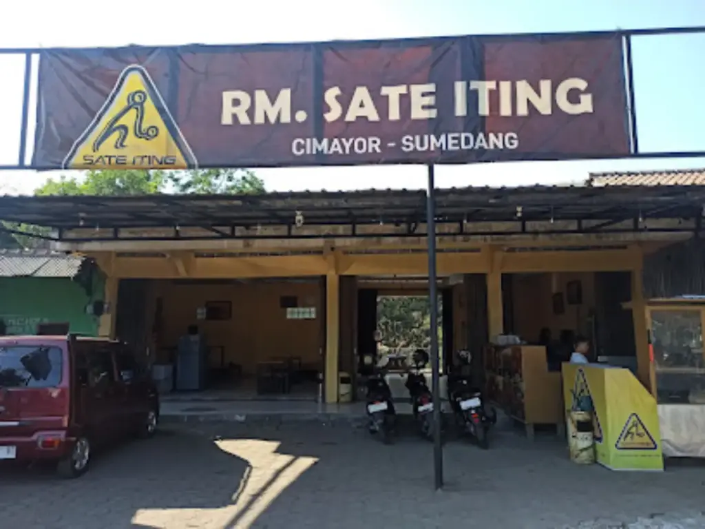 Sekali Coba Langsung Balik Lagi: 9 Warung Sate Paling Dicari di Sumedang!