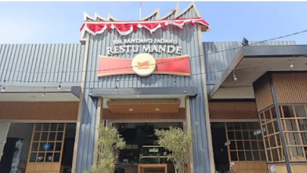 Rekomendasi Makanan Padang Favorit Warga Jatinangor!