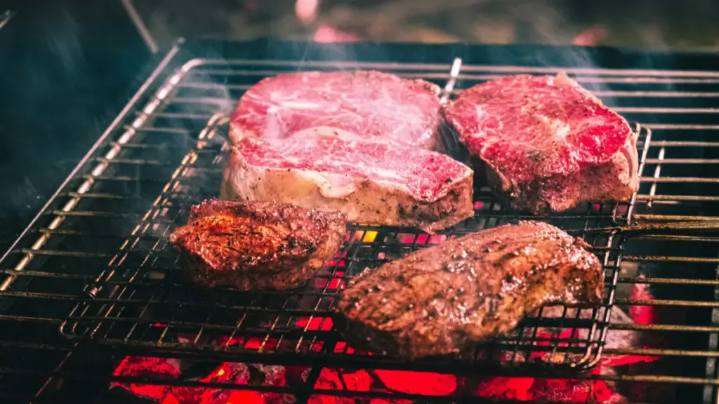 Rekomendasi Tempat Steak Enak di Jatinangor, Daging Empuk & Harga Bersahabat