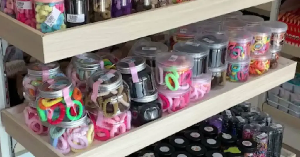 Glow Up di Jatinangor: Rekomendasi Toko Aksesoris & Makeup Paling Hits untuk Mahasiswa!