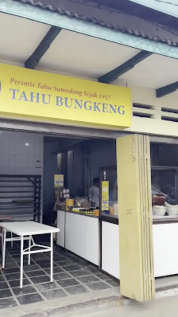 10 Daftar Rumah Makan Dekat GT Cisumdawu: Kuliner Lezat di Jalur Strategis