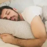 perbedaan antara tidur yang bertujuan untuk ibadah (power nap) dengan tidur berlebihan sebagai pelarian rasa l