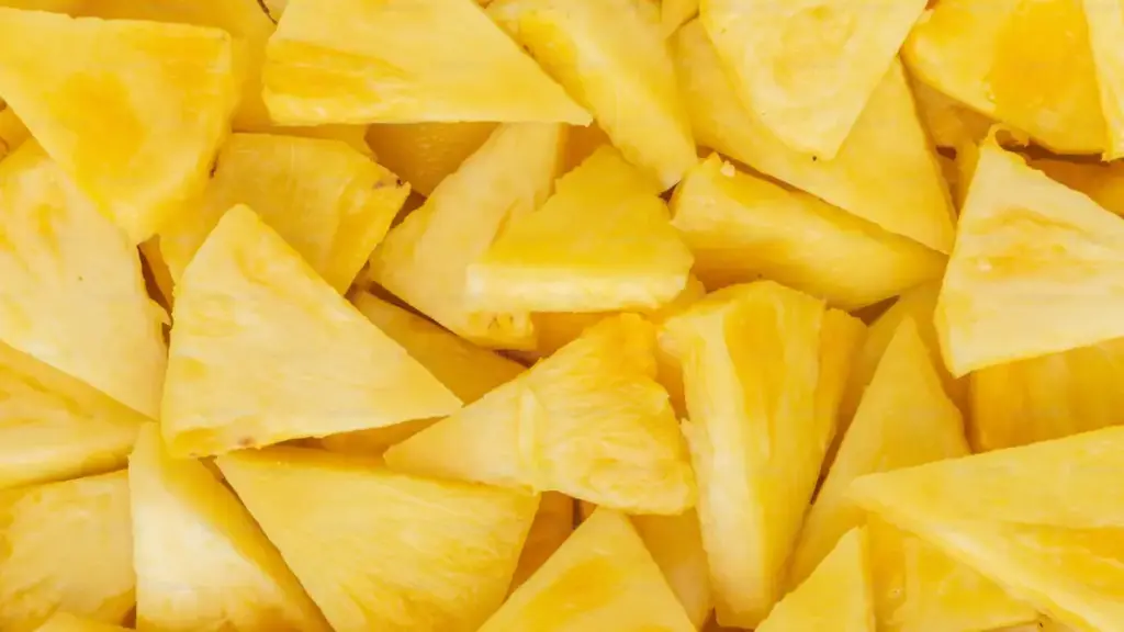 Penjelasan medis mengenai mitos nanas muda untuk menggagalkan kehamilan dan rekomendasi alat kontrasepsi yang