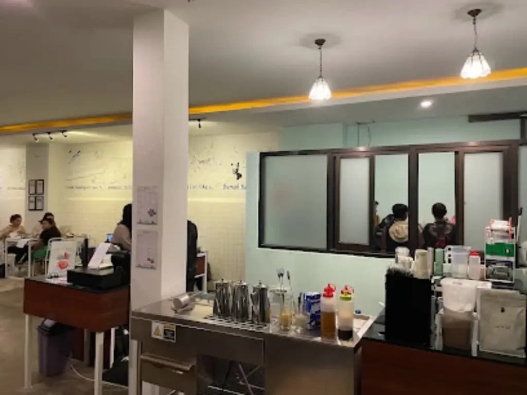 Bosen Nugas di Kos Terus? Ini Kafe Favorit Mahasiswa Jatinangor yang Lokasinya Nggak Jauh dari Area Kosan