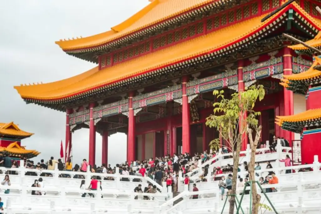 Perayaan Cap Go Meh dan akulturasi di Indonesia. (Amazing Borneo)