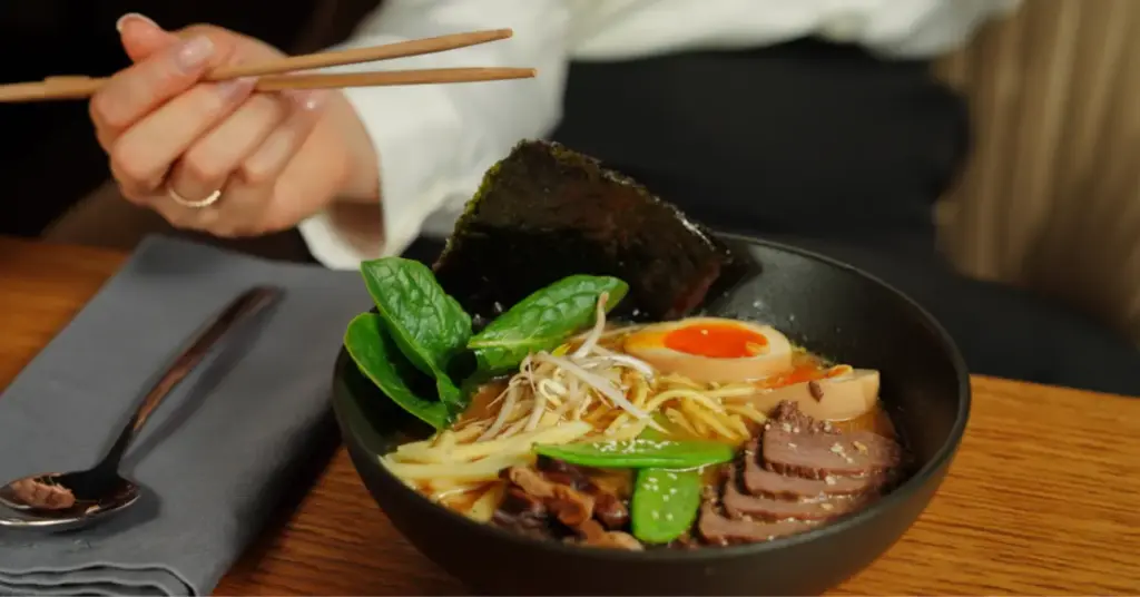 Rekomendasi Tempat Makanan Jepang di Jatinangor: Ramennya Mulai Dari Belasan Ribu!