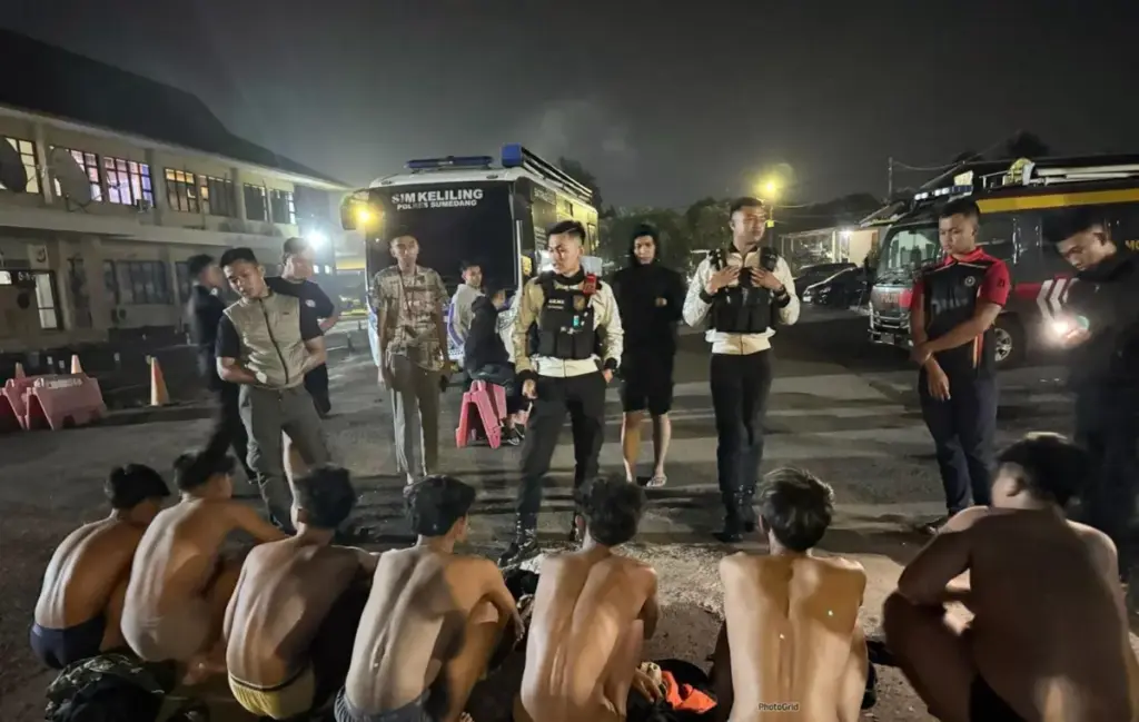 Cegah Tawuran Berkedok Perang Sarung, Aparat Amankan 10 Remaja