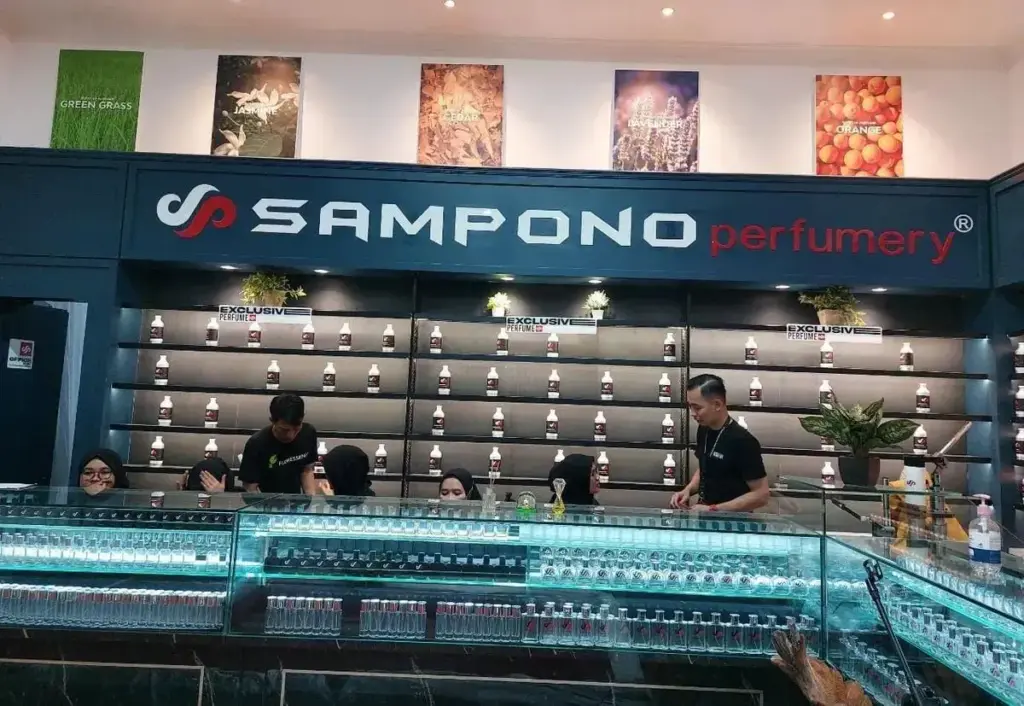 Cari Ciri Khas Mu Dengan Parfum, Di Jatinangor Terdapat Beberapa Toko Yang Berjualan Parfum