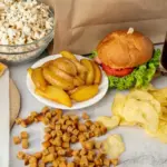 Daftar Makanan yang Wajib Dihindari demi Sukses Menurun Kan Berat Badan