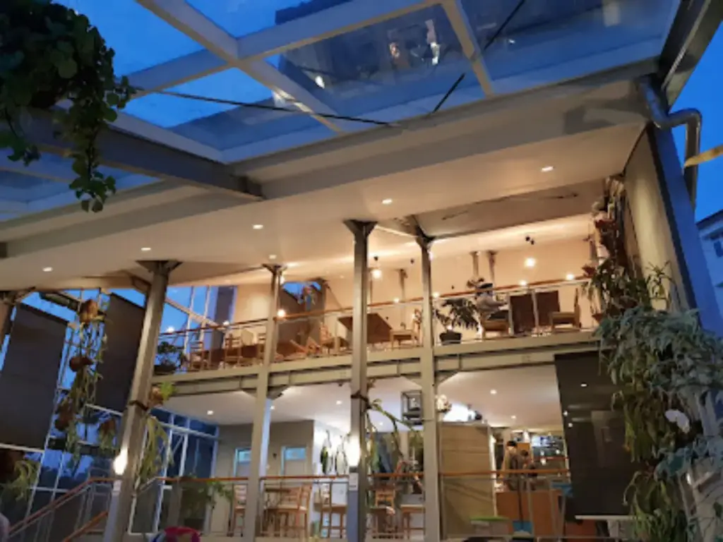 Plumeria Cafe & Creative Space, Bukan Sekadar Tempat Nongkrong Biasa: Yuk Ke Jatinangor!