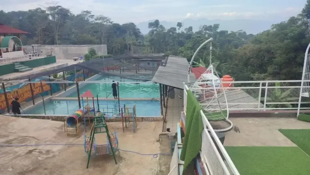 Kolam Renang Bulakan Highland Park, Tempat Rekreasi Air yang Menghadirkan Keceriaan dan Kenyamanan Terbaik!