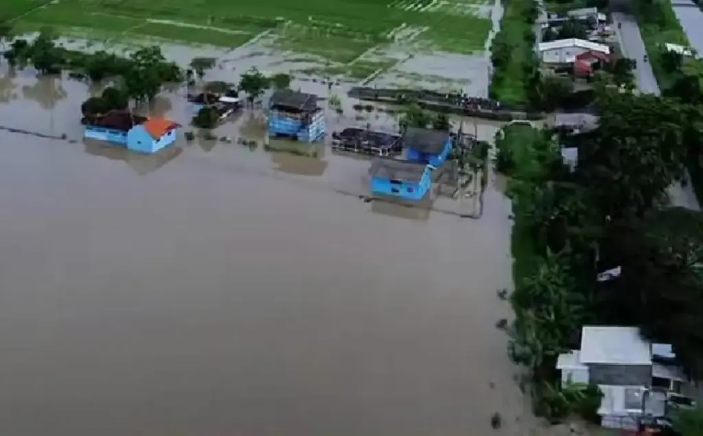 Meluapnya Sungai Cidanggarung Merendam Sampai 4 Desa di Losari Brebes