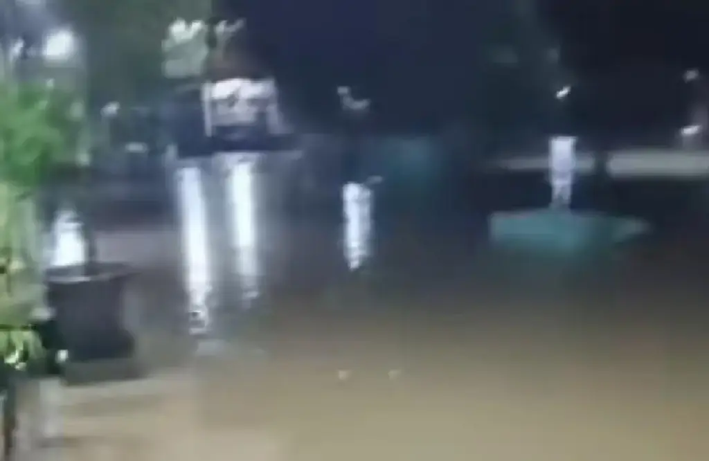 Apakah Ini Peringatan Keras? Tomo Tiba-tiba Mengalami Banjir Sampai 6Jam Lamanya