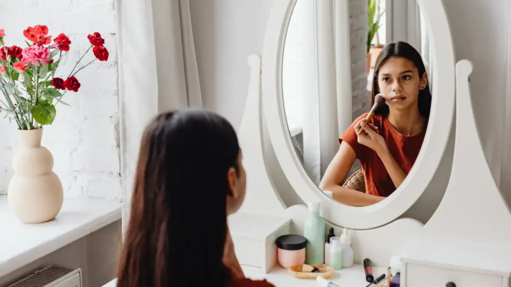 Glow Up Jalur Patah Hati: Rahasia Tampil Berkilau di Hari Raya Setelah Dikhianati.