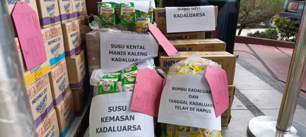 Gudang Kedaluwarsa Terbongkar Polisi Ungkap Praktik Penghapusan Label Produk Pangan Rusak