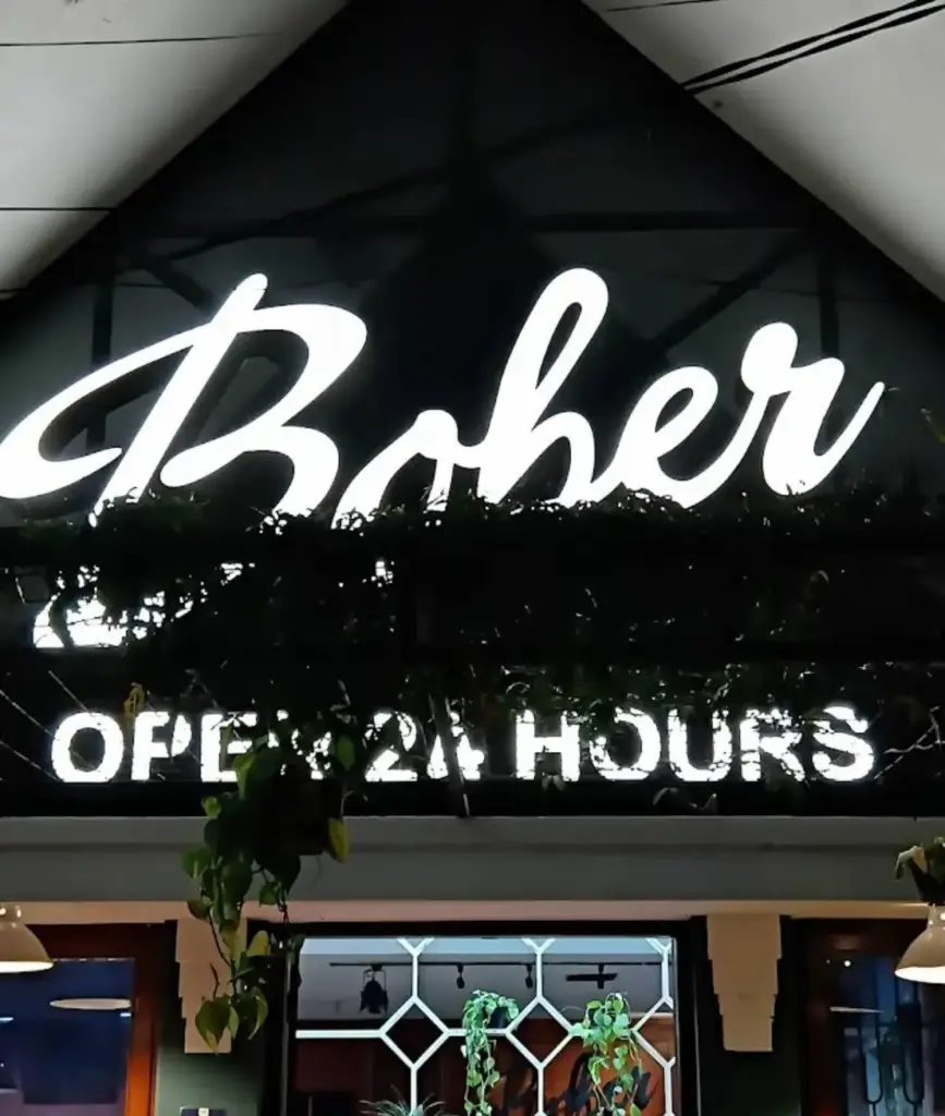 Cari Pelarian Tengah Malam? Ada Satu Sudut di Jl.Riau yang Pintunya Gak Pernah Kekunci