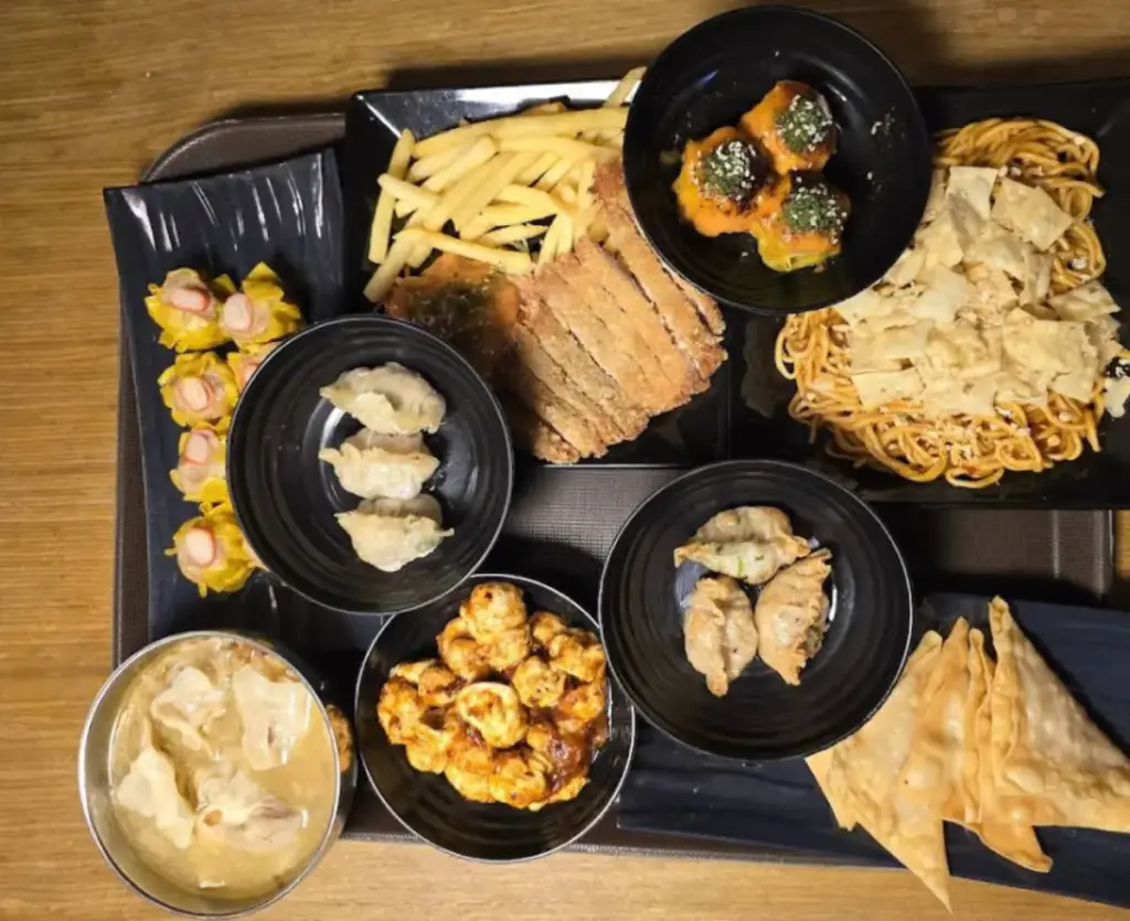 Di Cimalaka Terdapat Satu Tempat, Dengan Seribu Rasa: Surga Jajanan Viral Palugada di Sumedang