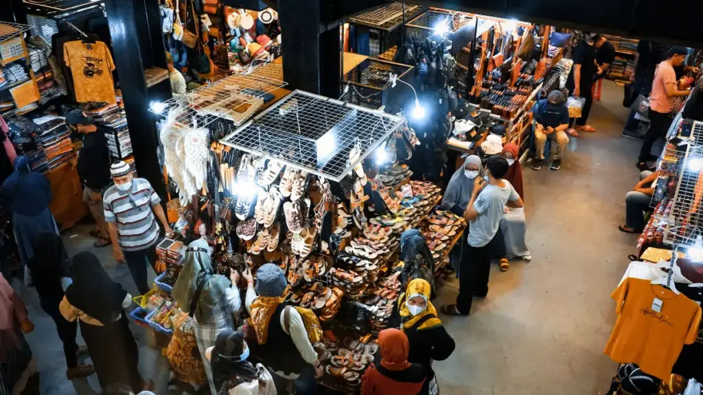 War Takjil & Ngabuburit: Bukti Serunya Toleransi di Bulan Suci Ramadhan 