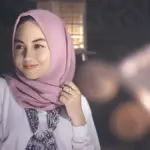 Elegan Tanpa Ribet Tak Sekadar Penutup, Tapi Penegas Pesona: Inspirasi Kerudung Spesial Lebaran