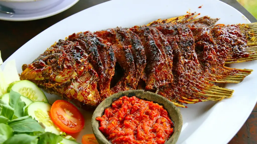 Hidden Gem Jatinangor: Menjelajahi Kelezatan Rahang Tuna Bakar yang Melimpah