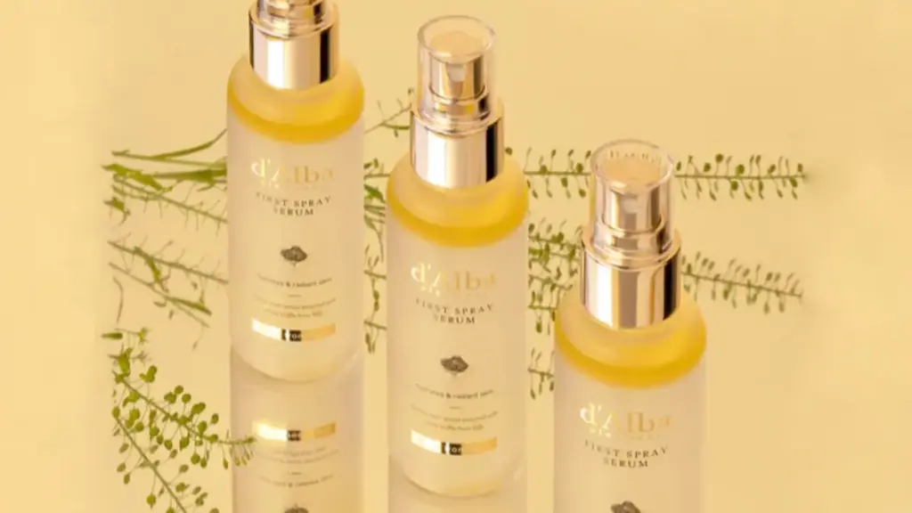 Serum toner mist, step skincare-an dalam satu waktu.