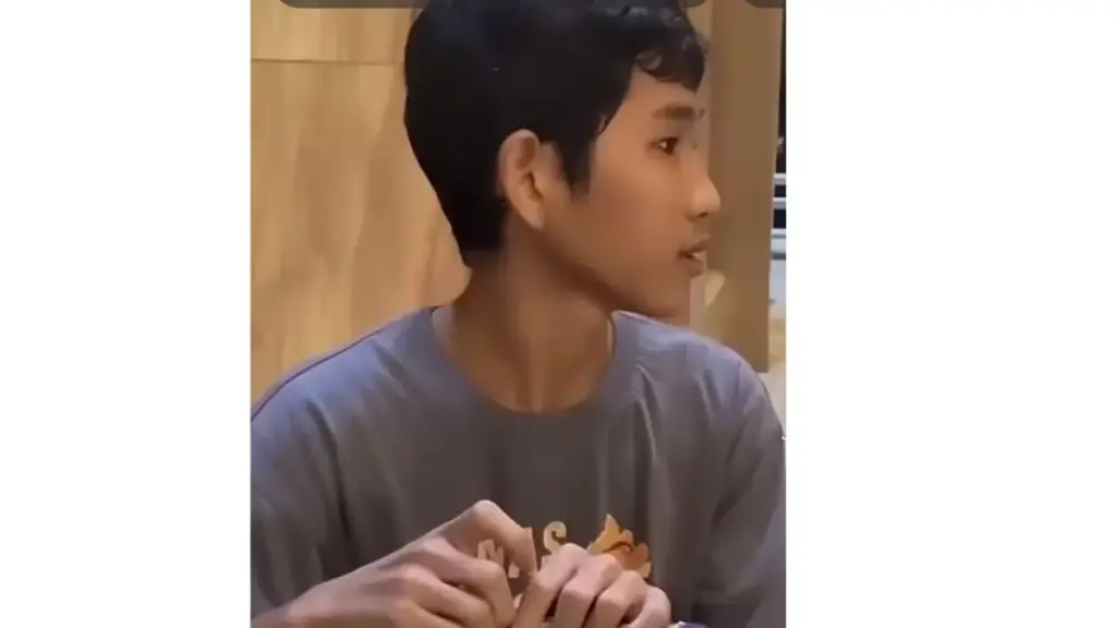 Kisah Inspiratif Adit, Utamakan Jalur Langit, Dunia Pun Mengikuti