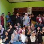 Warga Keluhkan Jalan Rusak dan Jeratan Bank Emok saat Reses Elah Karmilah di Sindanggalih