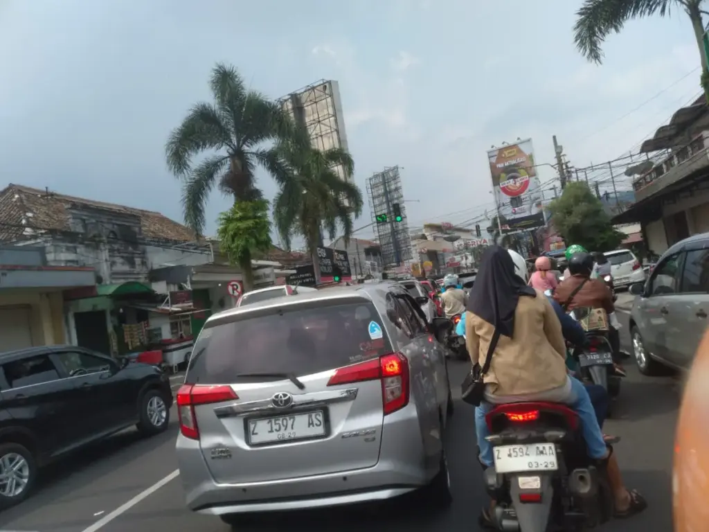 H-2 Lebaran Jalur Taman Endog Griya Macet