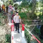 Jelang Lebaran, Kapolres Sumedang Resmikan Jembatan Merah Putih di Cimanggung
