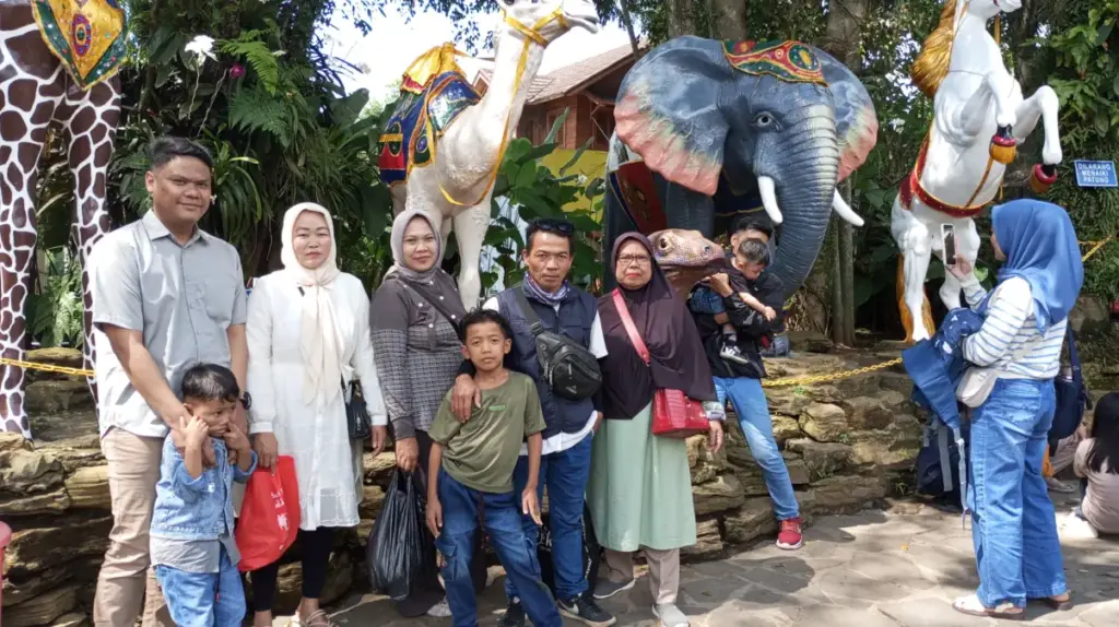 Kunjungan Libur Lebaran Membludak, Taman Satwa Cikembulan Jadi Destinasi Favorit Keluarga