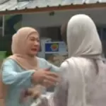 Momen Haru Jurnalis Dikunjungi Ibu Saat Bertugas di Hari Lebaran