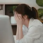 5 Tips Mengurangi Pikiran Negatif agar Hidup Lebih Tenang