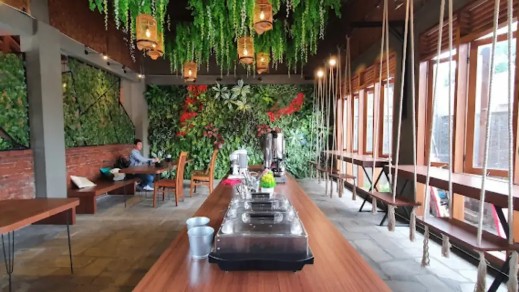 Bukber Bareng Keluarga di Bandung? Ini 4 Rekomendasi yang Cocok & Punya Suasana Pas