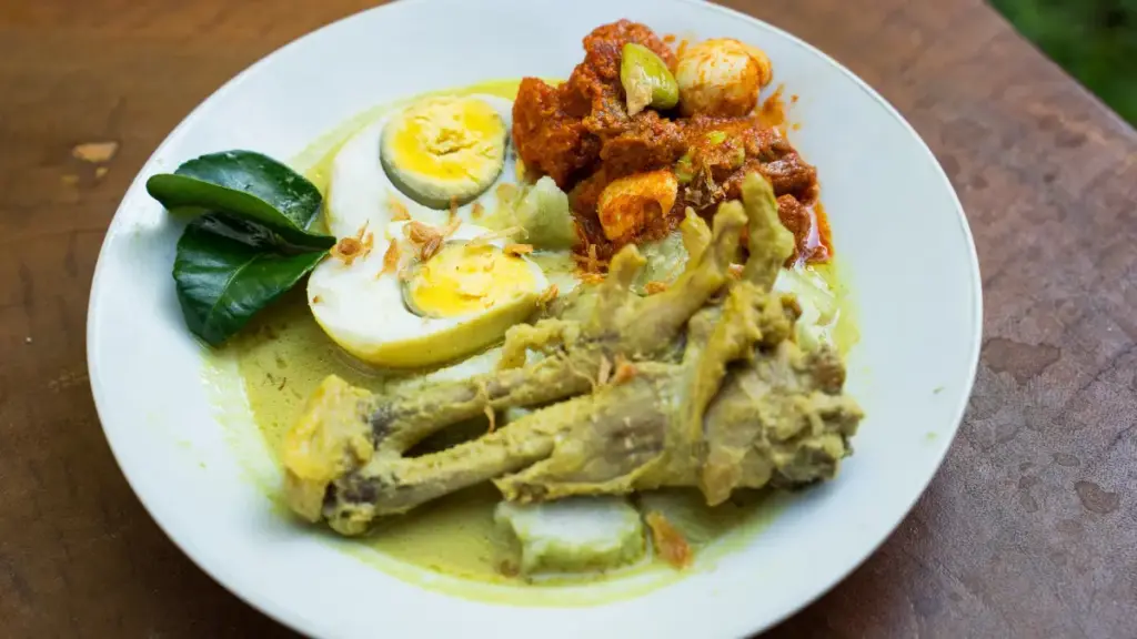 Lebaran Wajib Ada Opor di Meja! Ini Resep Opor Ayam Andalan yang Gurih dan Praktis