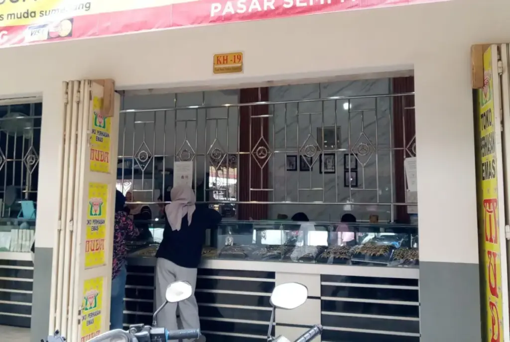 Harga Emas Melonjak, Penjualan Perhiasan di Sumedang Jelang Lebaran Tak Seramai Tahun Lalu
