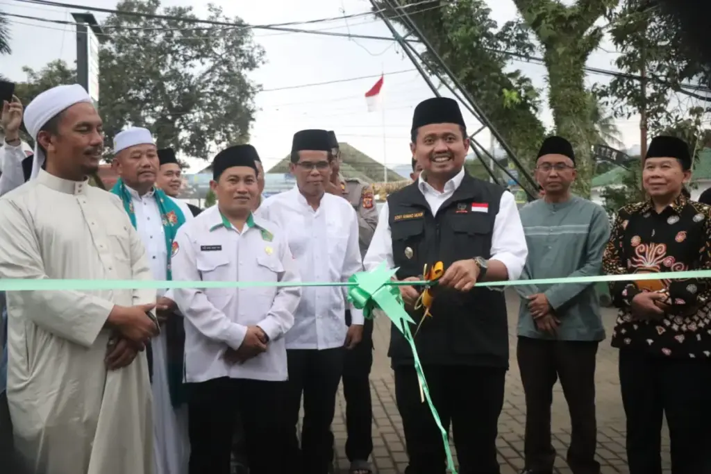Kampung Ramadan Hadir di Masjid Agung, Warga Ramai Berburu Takjil dan Ngabuburit