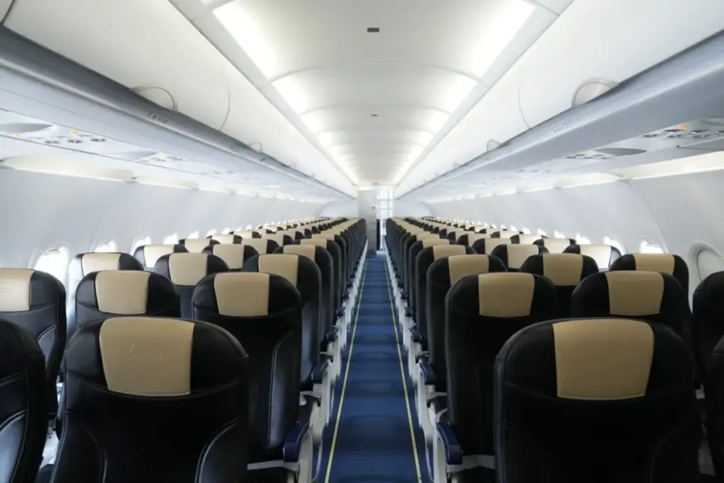 Mau Tidur Nyenyak di Pesawat? Ini Tips Memilih Kursi Paling Nyaman Agar Badan Tidak Pegal Saat Perjalanan Jauh