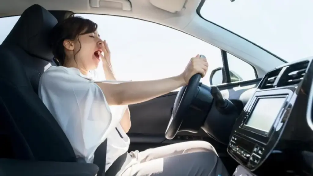 Ngantuk Saat Nyetir Tapi Nggak Suka Kopi? Cek 4 Minuman Alternatif Ini Biar Mudik Tetap Fokus dan Aman!