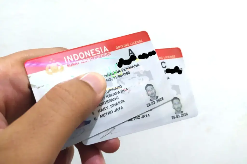 Rincian tarif resmi pembuatan dan perpanjangan SIM A serta SIM C tahun 2026 berdasarkan PP Nomor 76 Tahun 2020