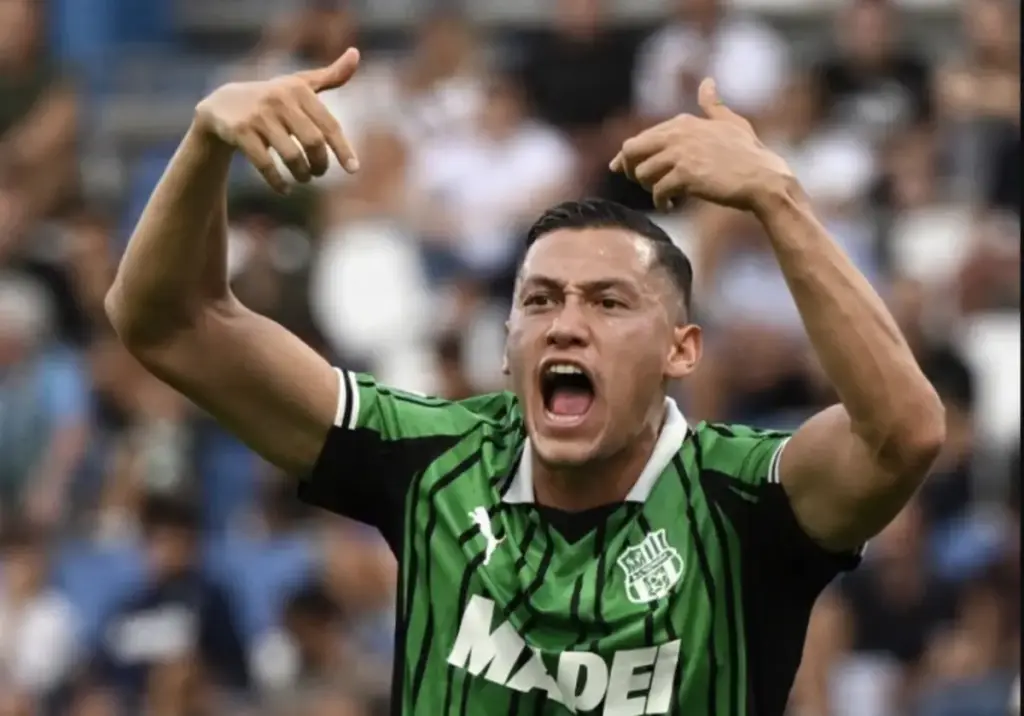 Analisis pertandingan Serie A pekan ke-28 antara Lazio vs Sassuolo, menampilkan statistik head-to-head dan pem