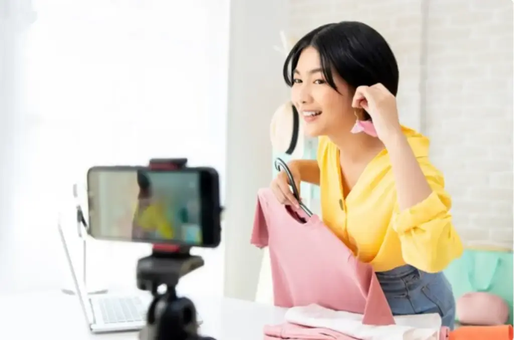 Strategi Jitu Jadi Content Creator: 4 Cara Agar Konten Cepat FYP