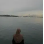 3 Cara Mengenali Orang Pendiam yang Ternyata Sangat Cerdas, Jarang Disadari!