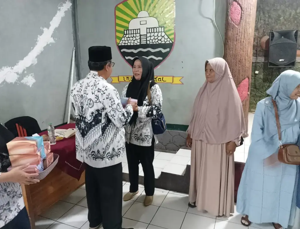 Halalbihalal PGRI Pamulihan, Soroti Kesejahteraan Guru yang Belum Merata