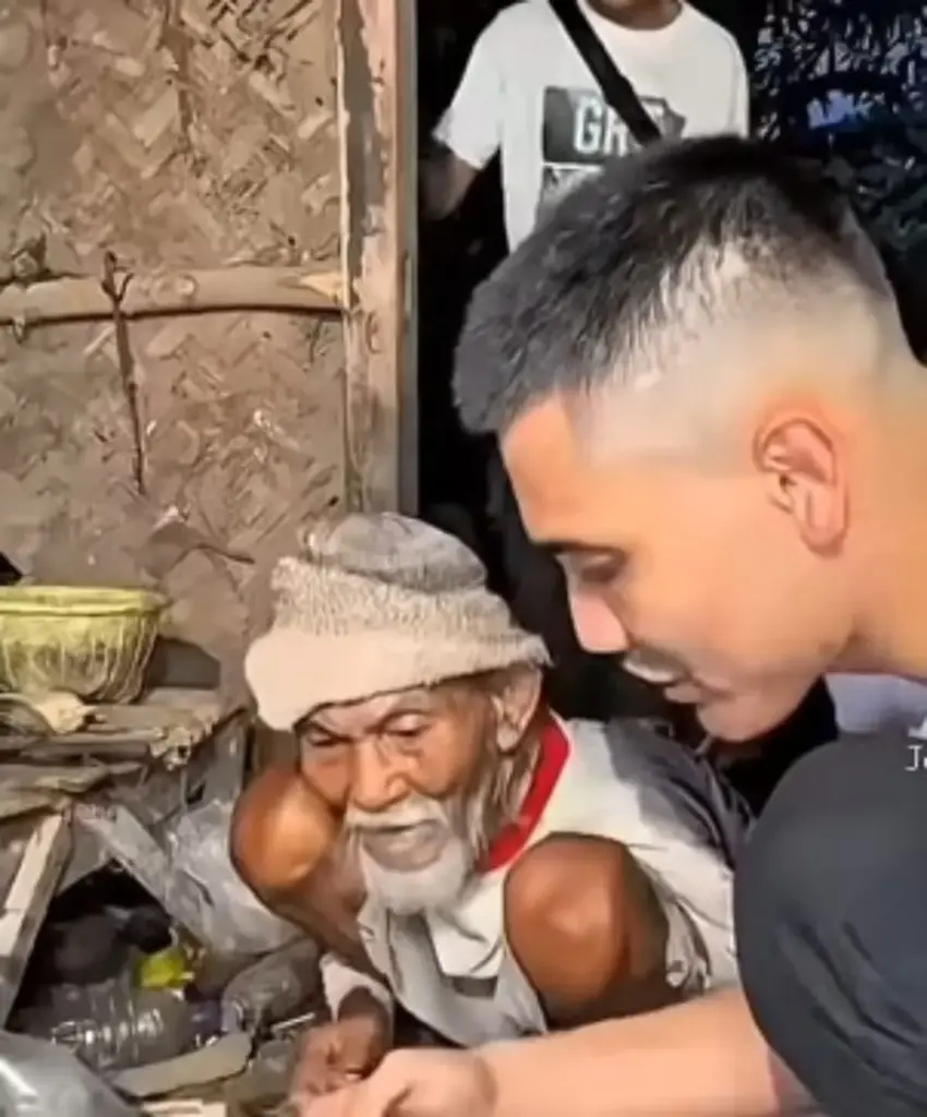 Kisah Haru Abah Rastam Viral, Bantuan Mengalir hingga Wujudkan Impian Rumah Layak