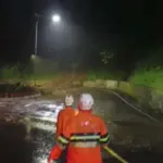 Longsor Cadas Pangeran Tutup Jalur Bawah, Arus Dialihkan Lewat Tol dan Alat Berat Disiagakan