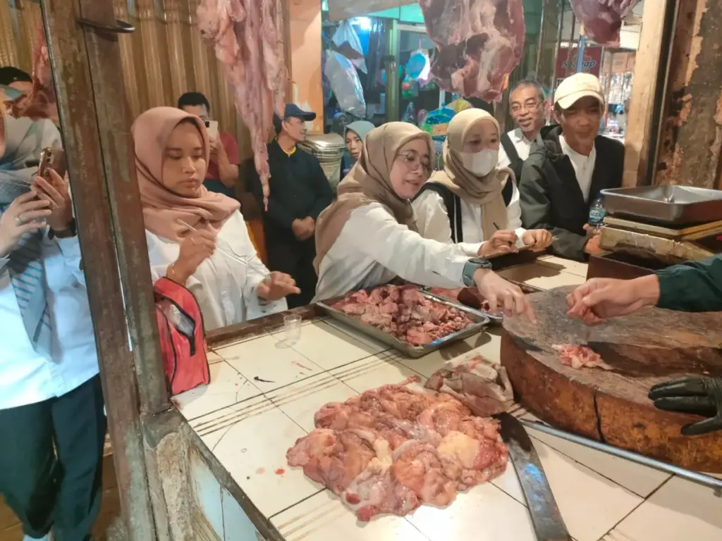 Gebyar Sembako Murah Meriahkan HUT ke-448 Sumedang, Warga Antusias Sambut Program Pangan Terjangkau