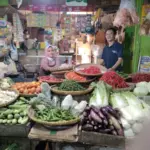 Harga Sejumlah Bahan Pokok di Pasar Parakanmuncang Turun, Minyak Curah hingga Cabai Lebih Murah
