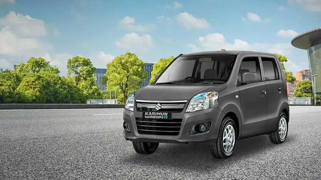 gambar berisi mobil karimun wagon R berwarna abu