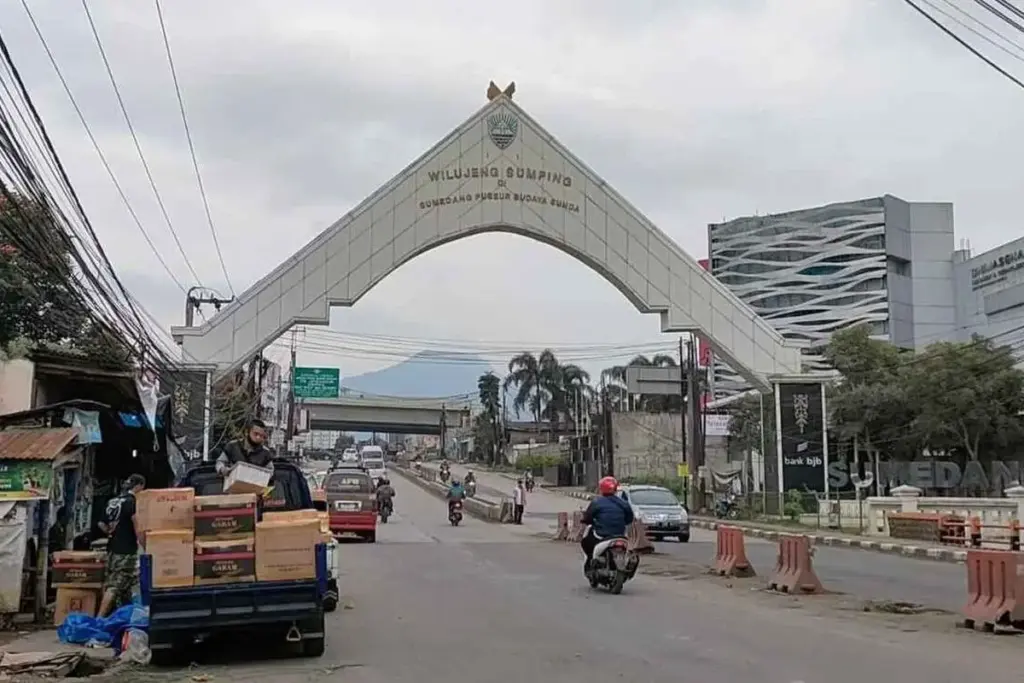 Tugu Gapura Selamat Datang Sumedang