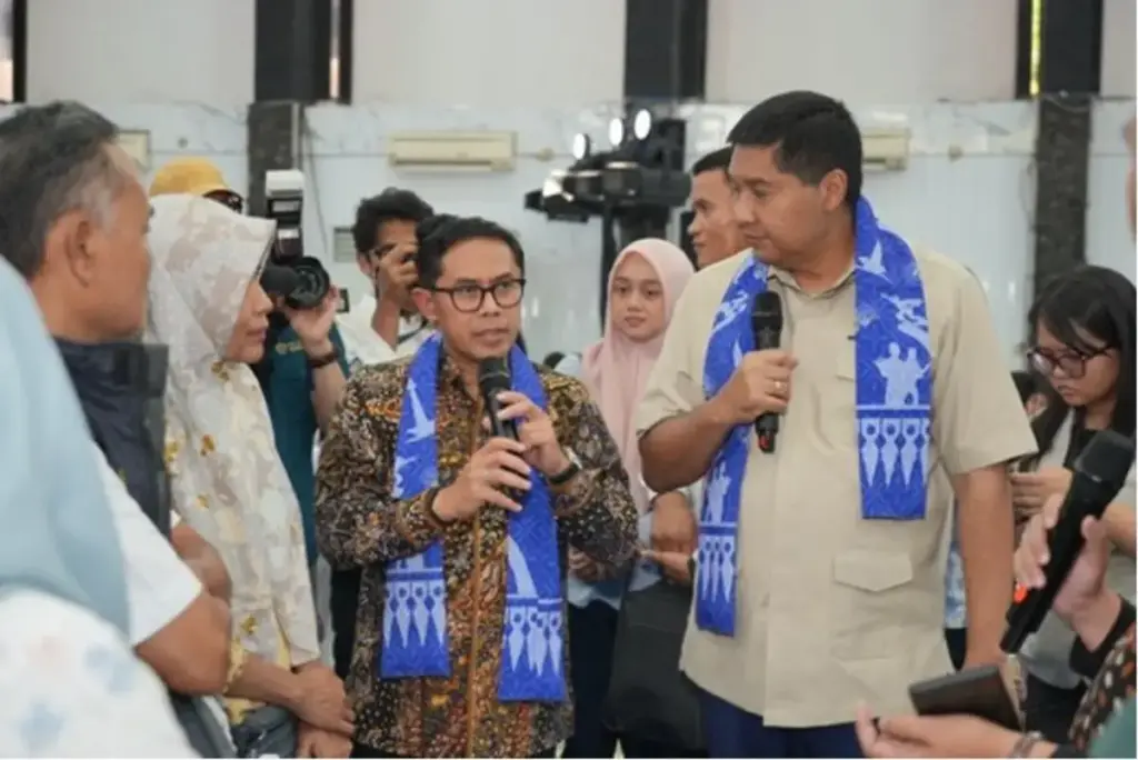 TIGA JUTA RUMAH